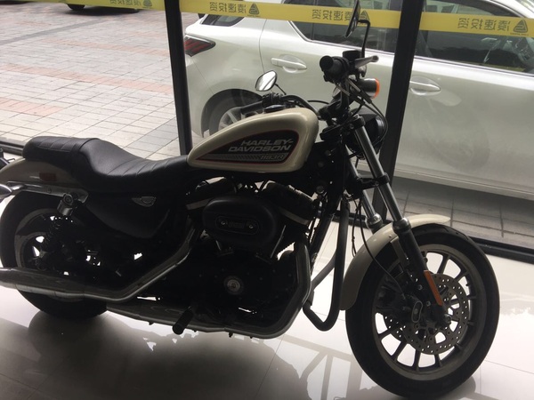 转让|广东哈雷2014年大贸白色版883