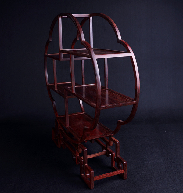 今日欣赏:小叶紫檀摆件 梅花型博古架 榫卯结构