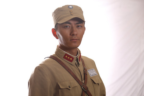 《乱世丽人行》热播 张宁江怒怼长官