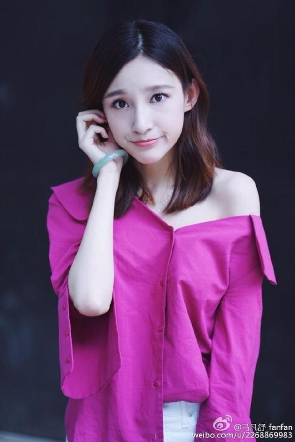 盘点国内外最火辣的5位足球女解说员,请自备纸巾