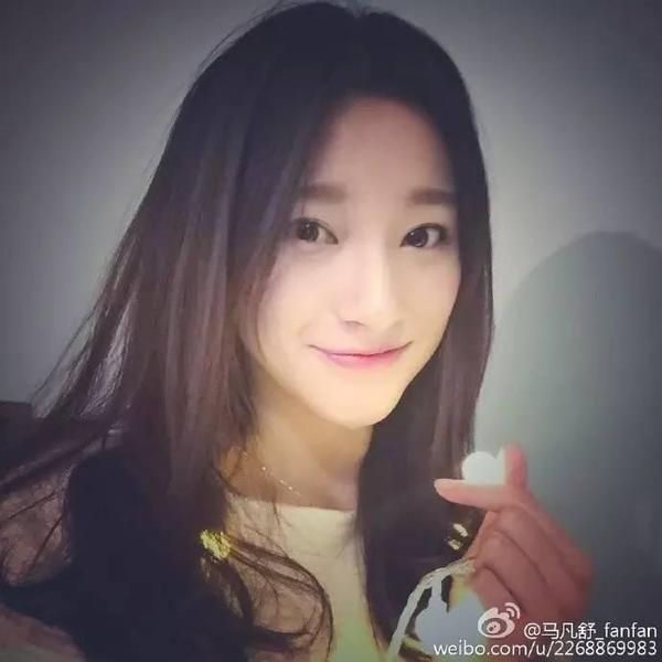 2014年11月24日,在央视体育频道全新改版的《天下足球》中,马凡舒作为