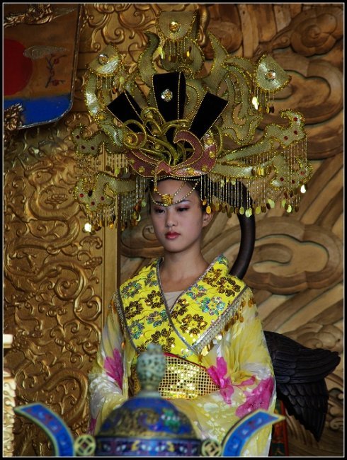 姐妹三皇后,历史奇书《符氏三皇后》出版