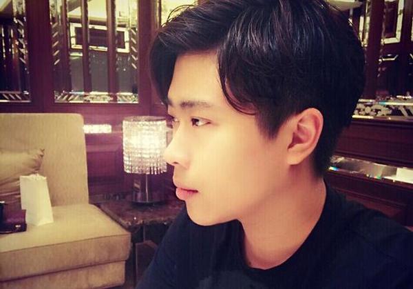 卢本伟自曝如何追到赵梦玥,堪称屌丝男的逆袭典范