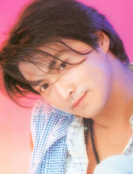 90年代娱乐圈帅哥,港星里郭富城黄家驹帅到掉渣