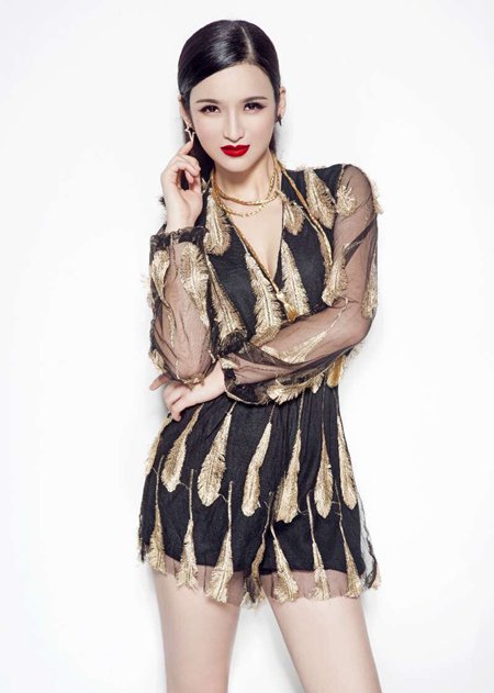 郭一橙首次尝试舞曲风 新歌《女神也烦恼》发行