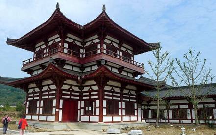 观音寺位于苏州太湖西山岛绮里坞,是中国历史上最古老的观音道场.