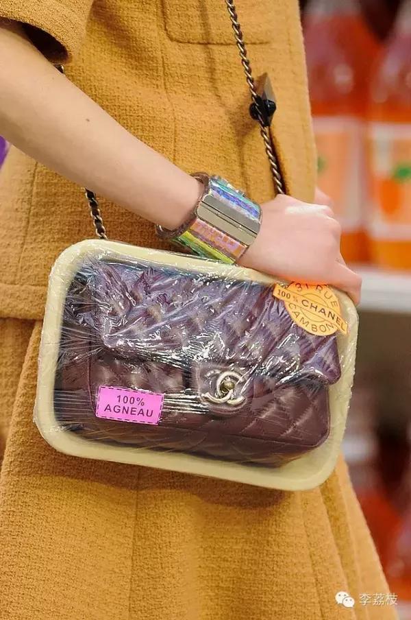 我也是不太懂,这么蛇精病的包居然那么多人背