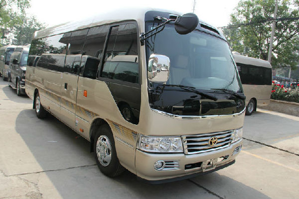 柯斯达15座12座13座16座中巴车改装