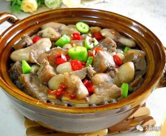 菱角花生炖牛肉