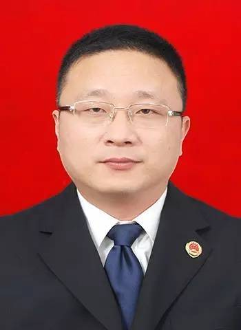 平阳县人民法院院长 谢作幸