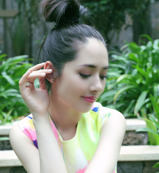 丸子头像花瓣状向两边散开,好看又俏皮.