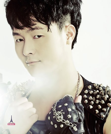 王俊熙推新歌《我不会回头》 放弃也是一种美丽