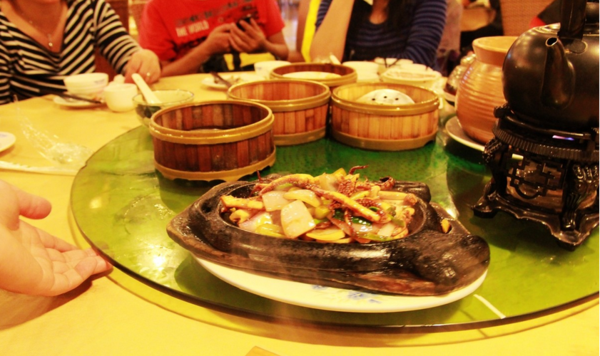 憨吃哈涨走南国,外地人在广东体验慢生活的下午茶