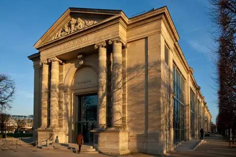 此外,还有素描和水彩画作,收藏仅次于巴黎美术馆.