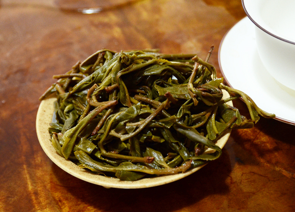 茶友品鉴易武薄荷塘茶王