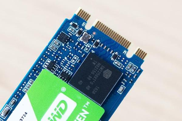 西数固态  orico高速磁盘阵列卡,让老电脑起飞