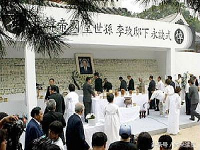 这位王孙命运多舛,自称没有祖国,死后终叶落归根