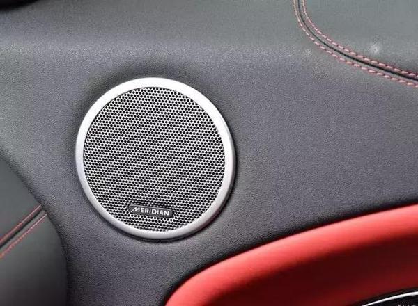 路虎极光上的meridian音响