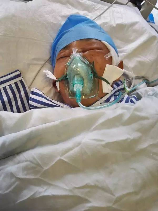 10年前,他在九江大桥拦车救人,如今全佛山都在帮他!