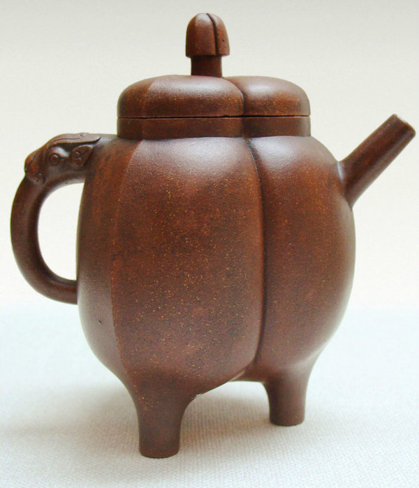 中国明代紫砂壶的鼻祖赏析(紫砂壶藏家必看)