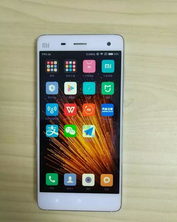 核心数:真八核  内存:3gb 联发科 helio x10  8,小米4,九新(原价1500)