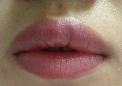 这就是我素颜,无口红无磨皮无美白的唇色和唇形.