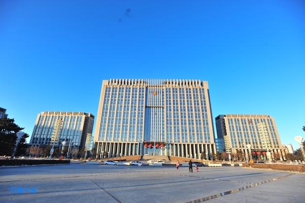 明朝时曾设铁岭卫,跟沈阳卫,天津铁岭市有2个辖区:银州区,清河区;2个