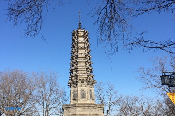 魁星楼位于龙首山的最高峰,始建于清乾隆二十九年(1764年.