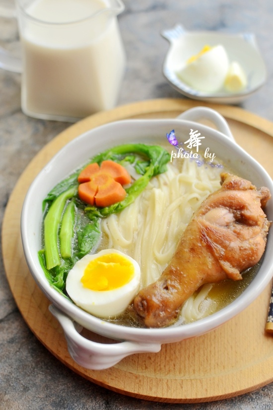 温暖你的胃【酱油鸡面】