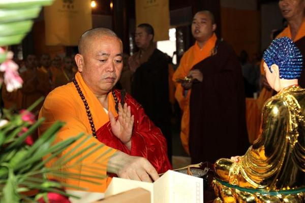 释永信:大和尚的非典型ceo调查