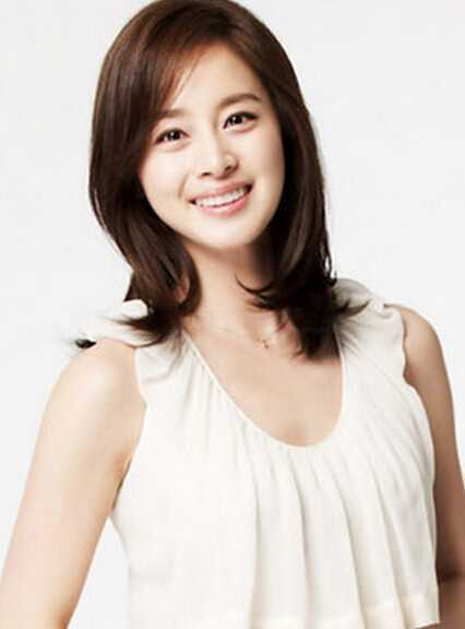 卷发荷叶头发型 轻松驾驭个性御姐范