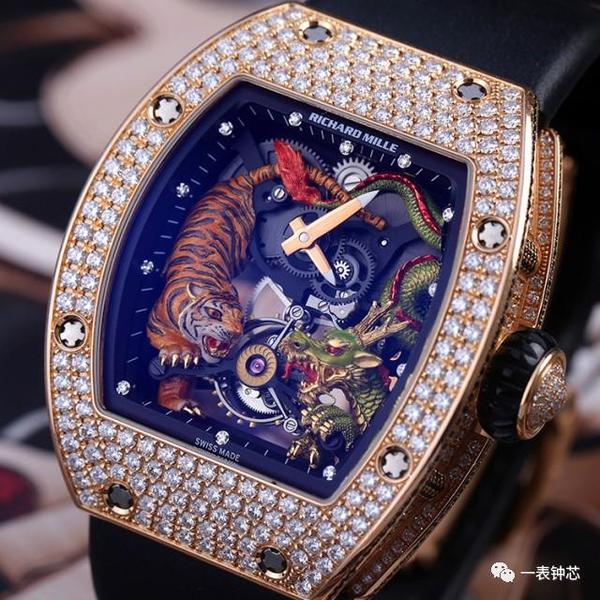 但richard mille将两种动物置于一款腕表之中,推出了这款女士腕表