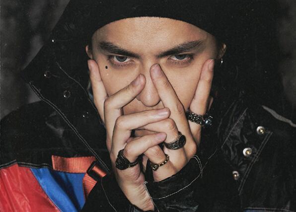 吴亦凡单曲《juice》在美国爆红,受邀格莱美!