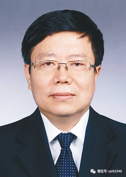 王凤武,男,汉族,1971年7月出生,1993年8月参加工作,1993年6月加入中国