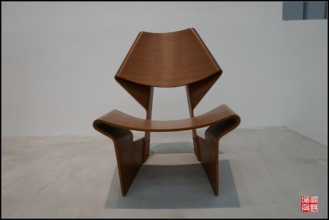 红砖美术馆家具设计展 简单就是不简单