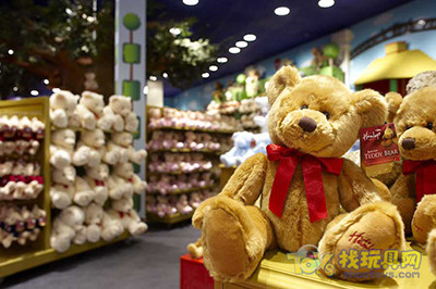禁不住诱惑的人 千万不要去这些玩具店 新闻频道 手机搜狐
