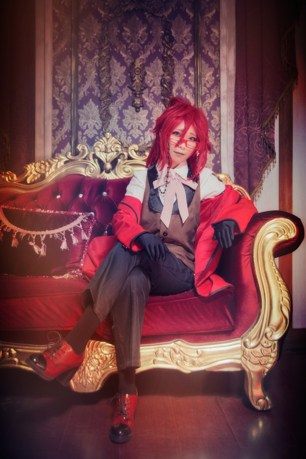 黑执事格雷尔cosplay