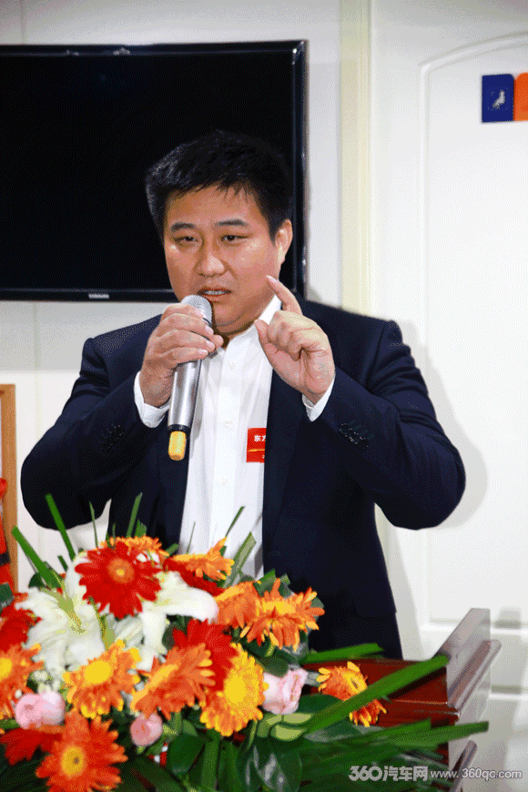 但2017年,东方启辰即又宣布,要推出百变车型. (三)