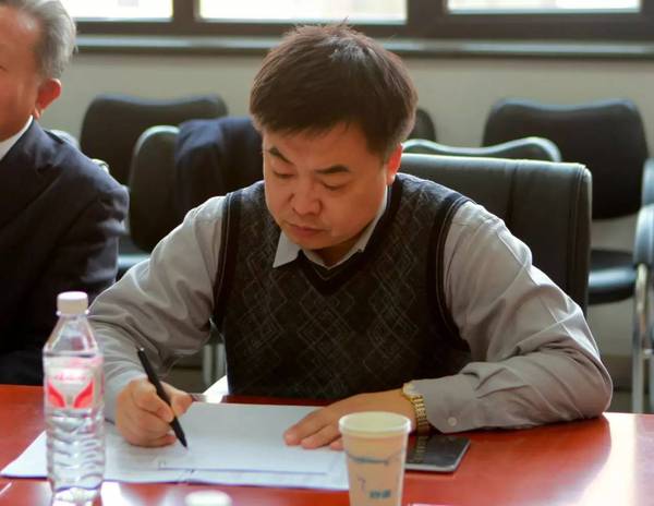 校长助理郭洪林