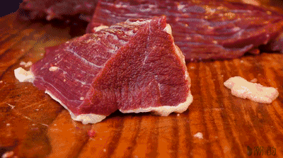 人均鲜牛肉_牛肉火锅