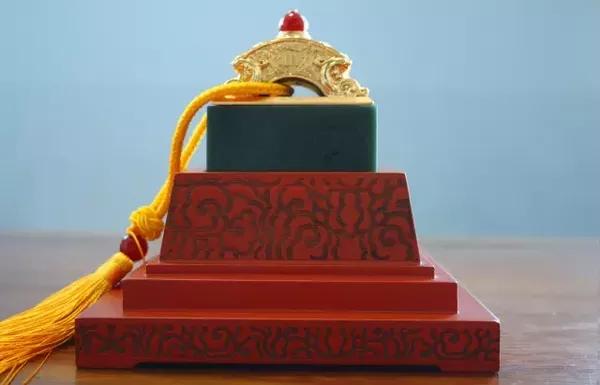 国礼鉴赏--大国工匠龙凤宝玺