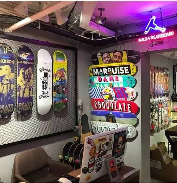 潮来潮趣 | 我们又找了9间卖sup,palace的潮店,让你们逛个够.