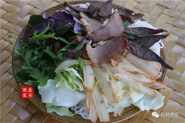 舌尖|芒市这家油辣子撒撇味道简直了!(文末有福利)