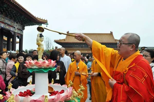 长春万寿寺四月初八"百人浴自性?香汤共浴佛"浴佛法会通启
