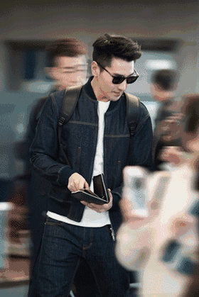 一部《三生三世十里桃花》霸屏数月, 绝世好男人"夜华"赵又廷瞬间成为