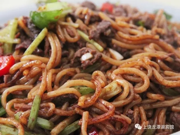 体验包心粿制作过程 余干人家特色菜 元璋古面(狗肉糊面 鲜美可口