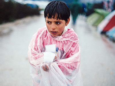 希腊难民营儿童生存状况堪忧 活得不像人