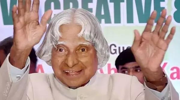 确实有这么一位 既是科学家,又是总统的传奇人物——阿卜杜勒·卡拉姆