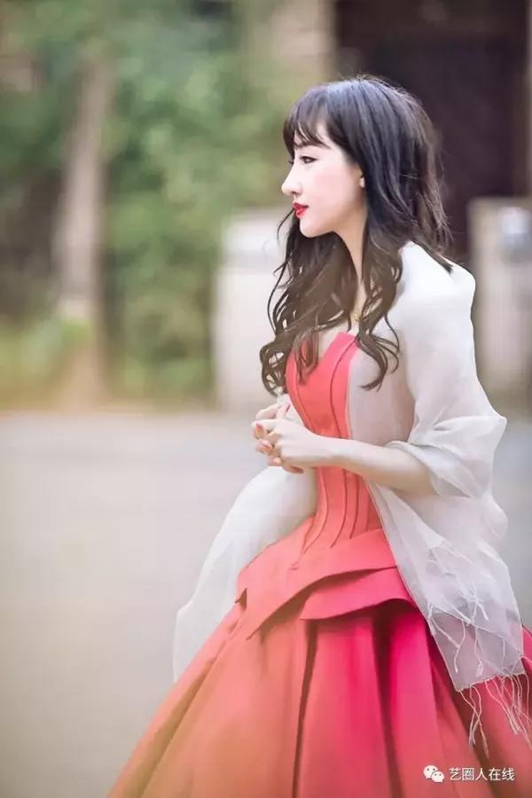 女神盛宴——人大博士女主播陈奕彤