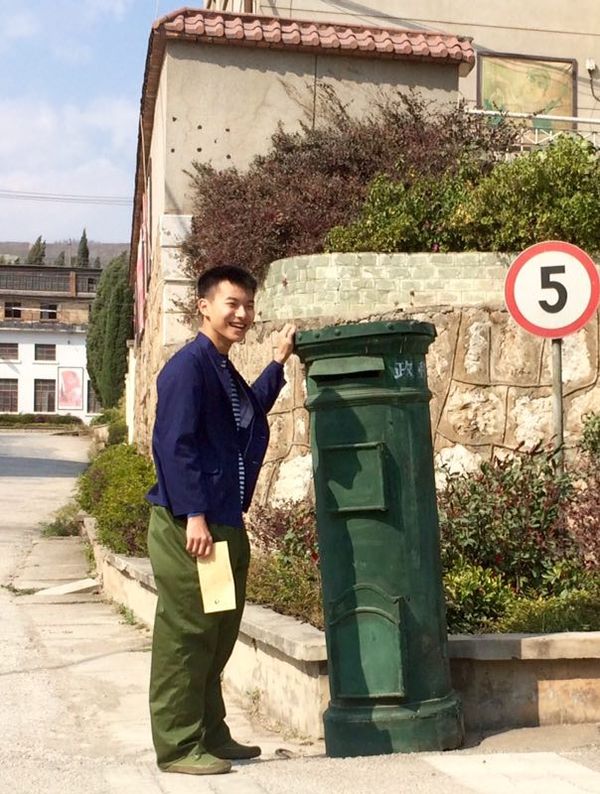 《杜鹃红了》杀青 黄浚良颠覆形象饰演大反派